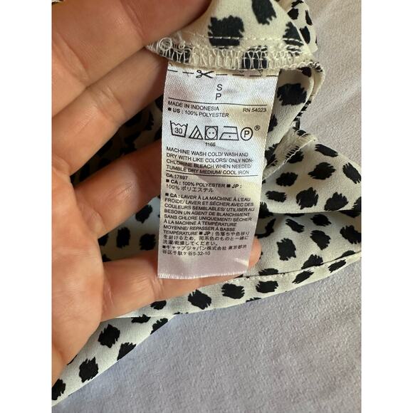 Banana Republic White And Black Blouse Size Small - Picture 4 of 6